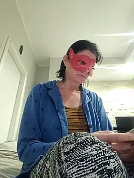 Vagabondainnamorata online show from February 4, 2026, 8:20 am