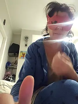 Vagabondainnamorata online show from November 8, 2025, 5:22 am