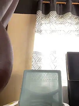 Snapshot of Suckmehar chatting on December 5, 2024, 9:00 am Suckmehar online show from December 5, 2024, 9:00 am