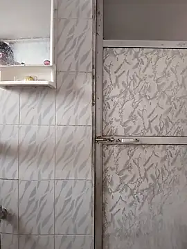 surabhi09 online show from November 21, 2025, 2:10 am