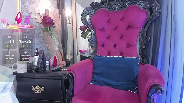 Madison-Diaz online show from November 13, 2025, 2:54 pm