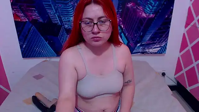 XxMiaSexxyHotxX online show from November 26, 2025, 1:55 pm