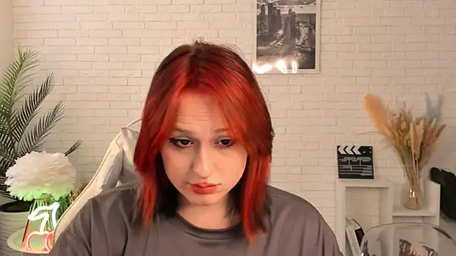 EdlaHatter online show from December 4, 2024, 9:45 am