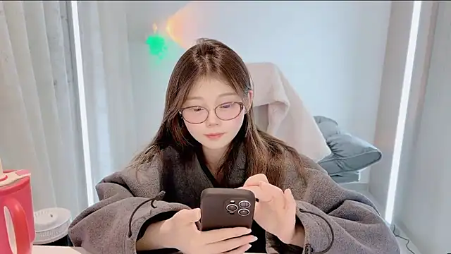 Snapshot of yangyang-1115 chatting on November 28, 2025, 3:56 pm yangyang-1115 online show from November 28, 2025, 3:56 pm