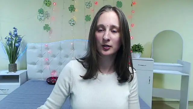 Snapshot of MichelLeee chatting on March 14, 2025, 3:25 pm MichelLeee online show from March 14, 2025, 3:25 pm