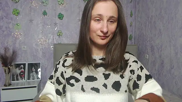 Snapshot of MichelLeee chatting on March 19, 2025, 12:01 pm MichelLeee online show from March 19, 2025, 12:01 pm