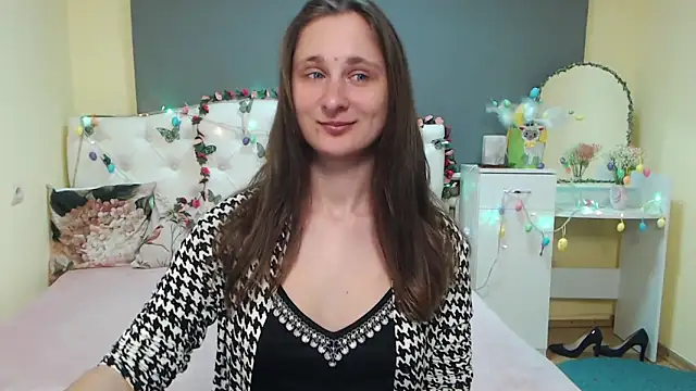 MichelLeee online show from April 2, 2026, 11:28 am