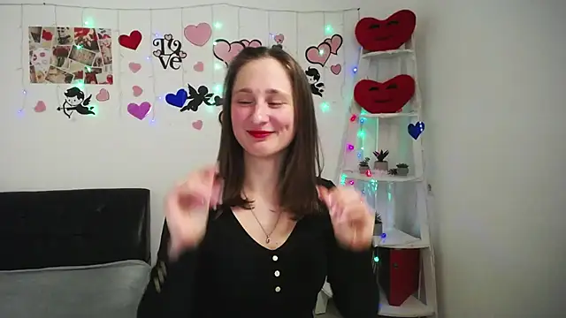 Snapshot of MichelLeee chatting on February 27, 2025, 6:20 pm MichelLeee online show from February 27, 2025, 6:20 pm