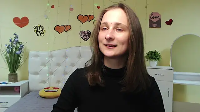 Snapshot of MichelLeee chatting on February 21, 2025, 12:06 pm MichelLeee online show from February 21, 2025, 12:06 pm