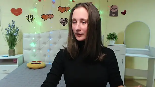Snapshot of MichelLeee chatting on February 18, 2025, 3:20 pm MichelLeee online show from February 18, 2025, 3:20 pm