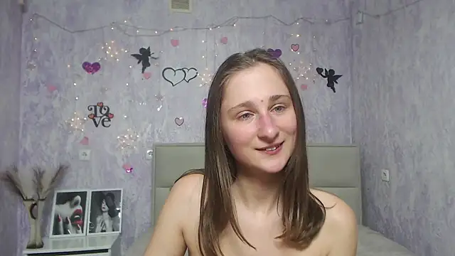 Snapshot of MichelLeee chatting on February 13, 2025, 6:15 pm MichelLeee online show from February 13, 2025, 6:15 pm