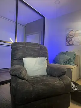 Snapshot of DimitriSullivan_ chatting on March 2, 2025, 3:24 am DimitriSullivan online show from March 2, 2025, 3:24 am