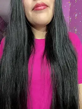 Snapshot of Velyn_18 chatting on November 11, 2025, 5:35 am Velyn 18 online show from November 11, 2025, 5:35 am