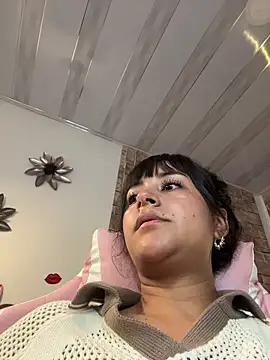 Lady Rey online show from April 15, 2026, 2:06 am