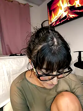 Snapshot of Lady_Rey chatting on November 28, 2025, 12:11 am Lady Rey online show from November 28, 2025, 12:11 am