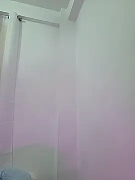 NeredaXxx online show from December 17, 2025, 9:31 pm