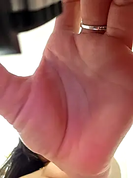 Snapshot of NeredaXxx chatting on November 7, 2025, 9:41 pm NeredaXxx online show from November 7, 2025, 9:41 pm