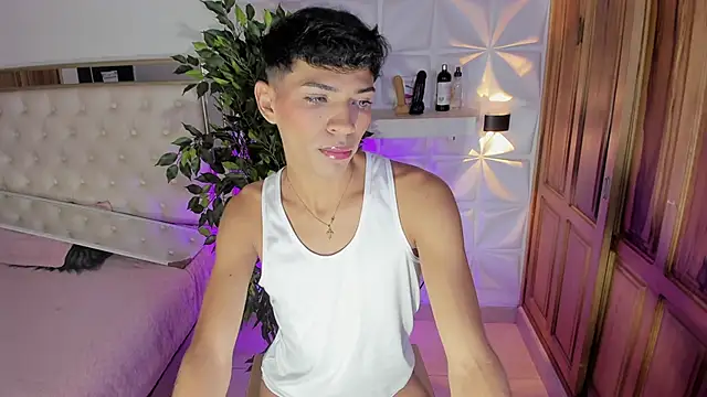 im sebaslopez online show from October 21, 2025, 11:53 am