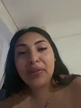 beatrix 001 online show from December 22, 2025, 10:32 pm