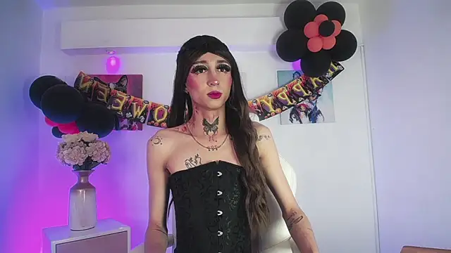 Aniie Doll online show from October 12, 2025, 8:43 pm