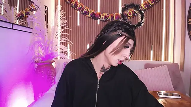 Aniie Doll online show from October 26, 2025, 8:20 pm