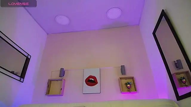 Aniie Doll online show from March 15, 2025, 11:39 pm