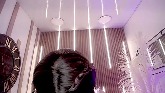 Aniie Doll online show from November 8, 2025, 8:23 pm