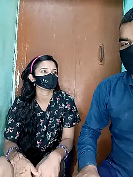 Snapshot of Suhani512 chatting on November 25, 2025, 4:57 am Suhani512 online show from November 25, 2025, 4:57 am