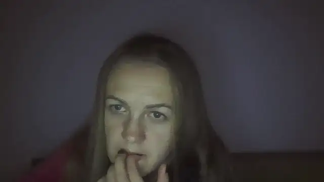Snapshot of Milaniya261 chatting on October 22, 2025, 12:21 am Milaniya261 online show from October 22, 2025, 12:21 am