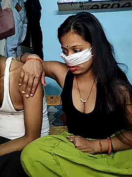 Snapshot of riyagupta5 chatting on November 12, 2025, 5:17 pm riyagupta5 online show from November 12, 2025, 5:17 pm