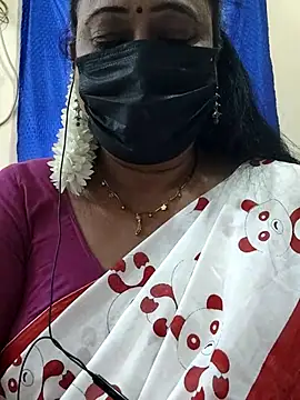 Snapshot of rekha_naier chatting on July 13, 2026, 7:29 am rekha naier online show from July 13, 2026, 7:29 am
