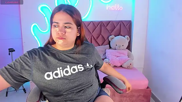 jisoo   online show from December 4, 2025, 12:37 pm