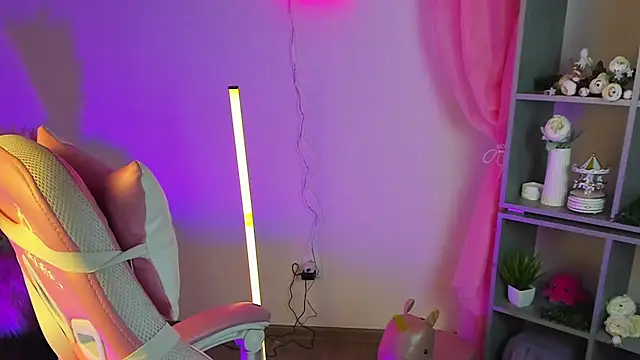 PamelamyDreamys online show from March 19, 2025, 8:54 pm