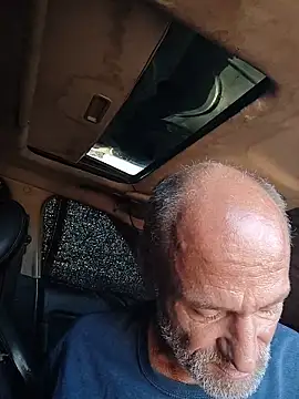 DatingProfile USA 43 str8 online show from December 2, 2025, 3:25 pm