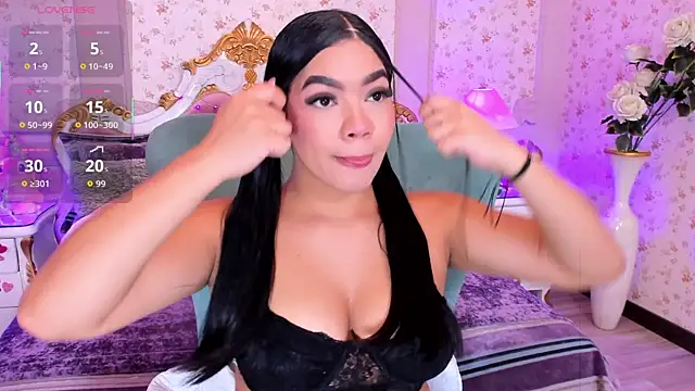 Snapshot of AllissonJames chatting on October 9, 2025, 11:22 am AllissonJames online show from October 9, 2025, 11:22 am