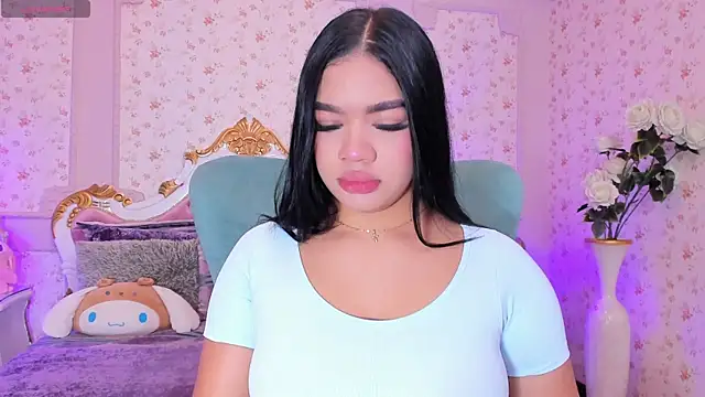 Snapshot of AllissonJames chatting on October 14, 2025, 11:44 am AllissonJames online show from October 14, 2025, 11:44 am