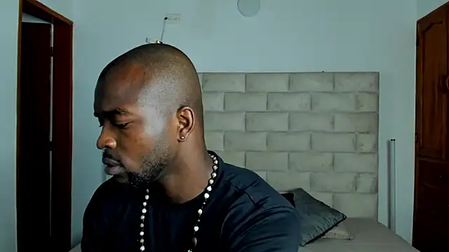 Dylan Taylor online show from March 9, 2026, 3:32 am