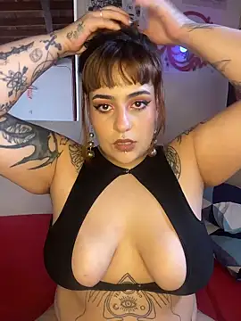 Snapshot of name_less_lulu chatting on February 19, 2026, 10:07 pm name less lulu online show from February 19, 2026, 10:07 pm