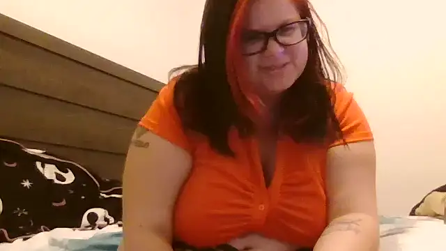 HoneyBear19 online show from November 2, 2025, 5:23 am