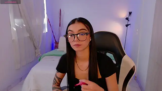 Snapshot of AnabelWolf chatting on January 6, 2026, 3:16 pm AnabelWolf online show from January 6, 2026, 3:16 pm