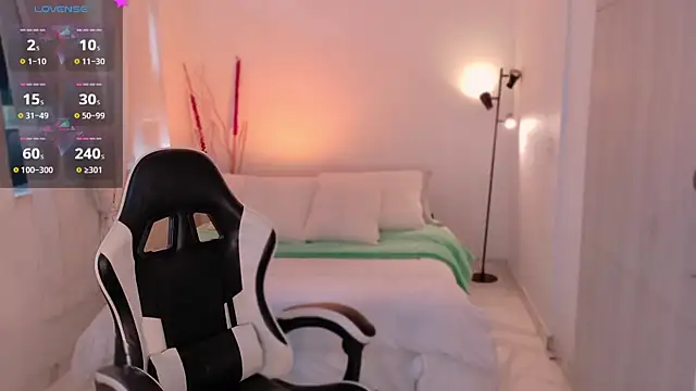 Snapshot of AnabelWolf chatting on December 22, 2025, 3:56 pm AnabelWolf online show from December 22, 2025, 3:56 pm