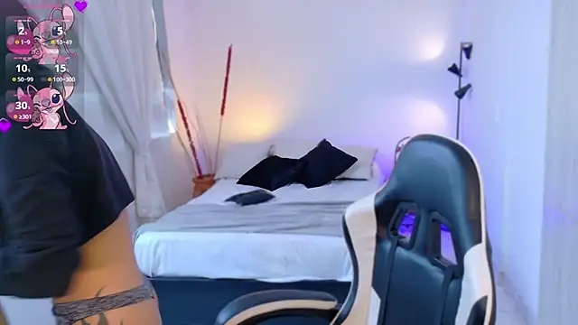 AnabelWolf online show from October 30, 2025, 3:53 pm