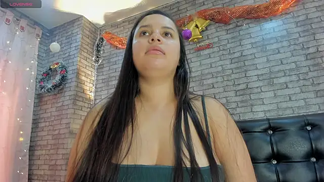 Victoria Ponce1 online show from December 2, 2025, 4:41 pm