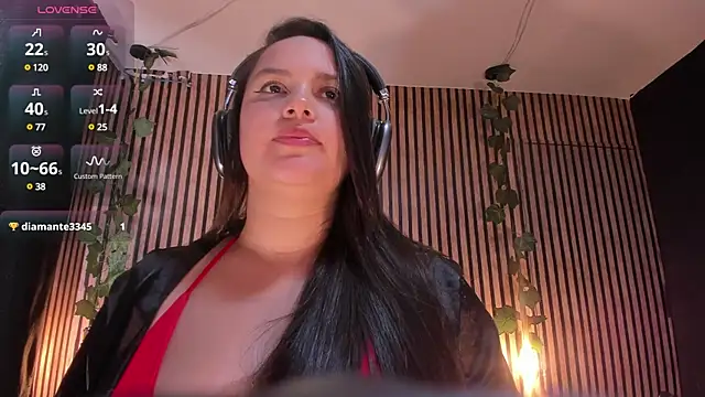 Snapshot of Victoria_Ponce1 chatting on March 5, 2025, 8:42 pm Victoria Ponce1 online show from March 5, 2025, 8:42 pm