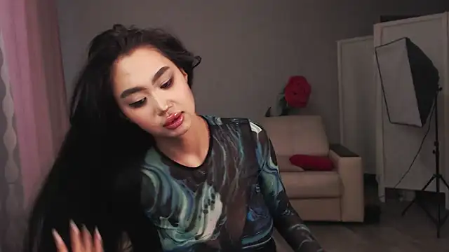 NamiLoveRoom online show from December 17, 2024, 5:18 am