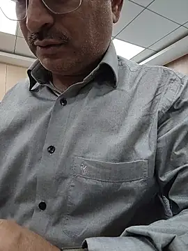 samee00721 online show from March 10, 2026, 6:50 am