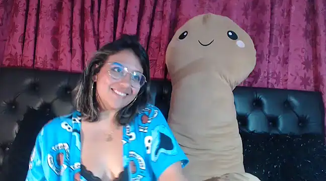 Snapshot of Pandoracherry chatting on January 12, 2025, 9:30 am Pandoracherry online show from January 12, 2025, 9:30 am