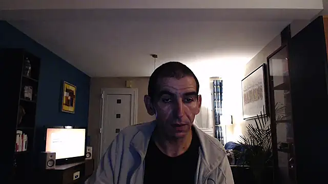 Snapshot of Samir_44200 chatting on December 5, 2024, 5:44 pm Samir 44200 online show from December 5, 2024, 5:44 pm