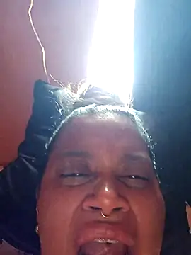 shyfr34k online show from November 23, 2025, 2:05 pm