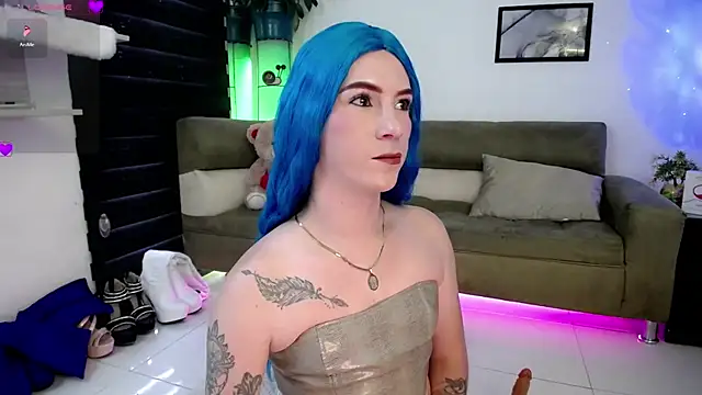 malybu  online show from November 9, 2025, 8:24 pm